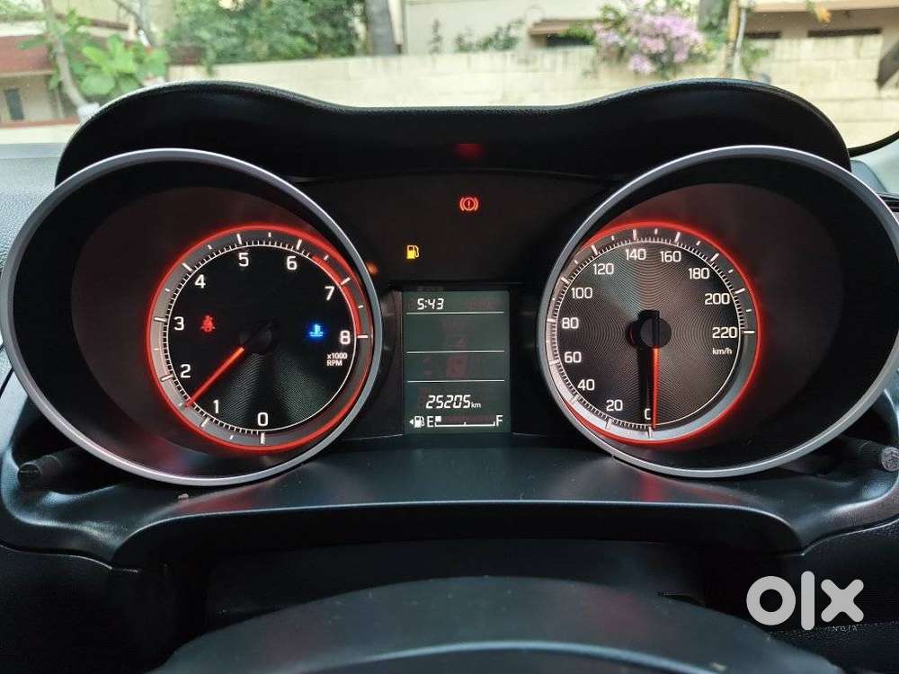 Maruti Suzuki Swift Vxi + Manual, 2021, Petrol