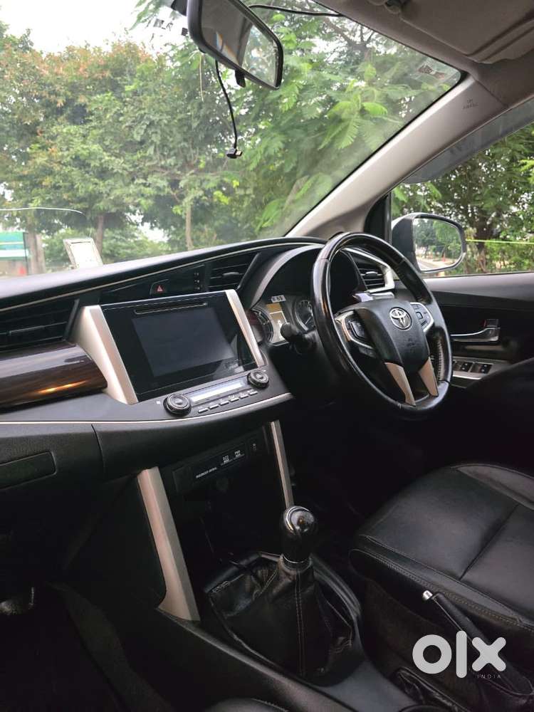 Toyota Innova Crysta 2.4 Zx Mt, 2016, Diesel