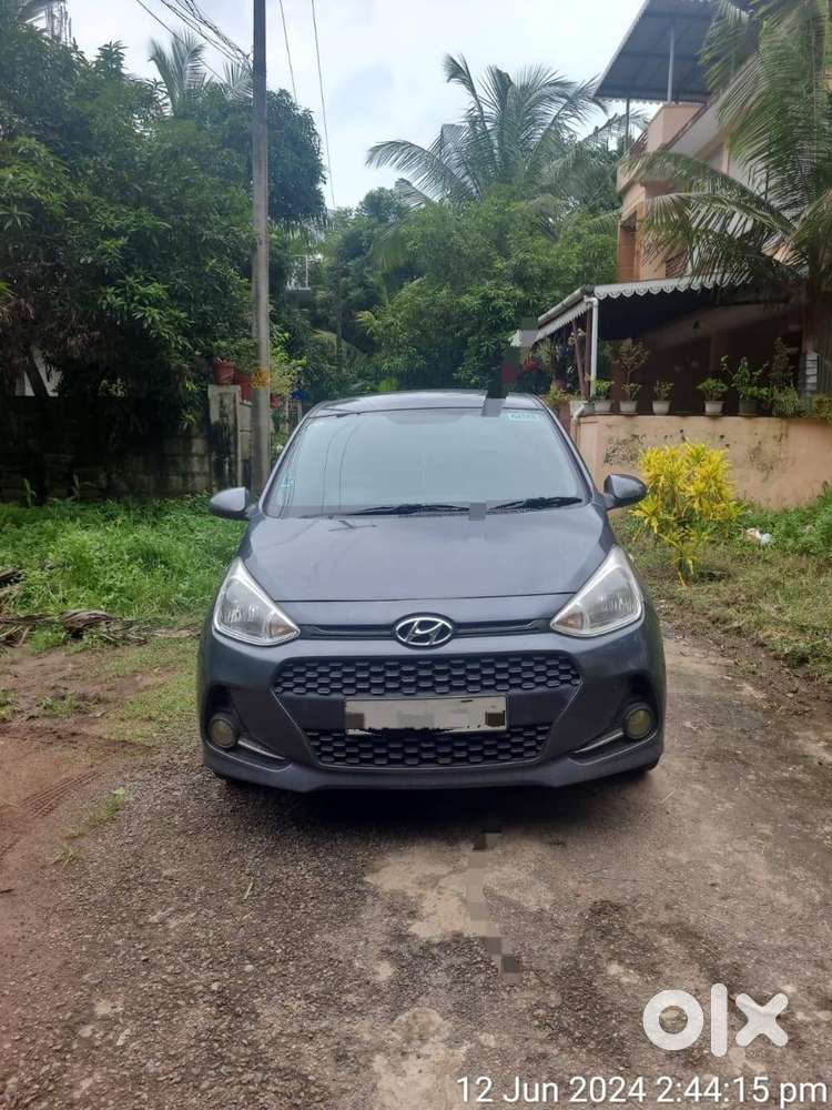 Hyundai Grand I10 2017 Petrol 67000 Km Driven