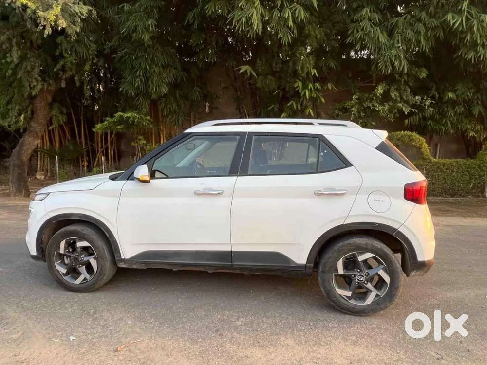 Hyundai Venue Sx Plus Turbo Dct, 2019, Petrol