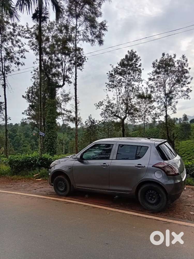 Maruti Suzuki Swift Lxi Petrol 2017