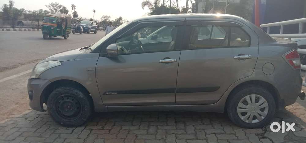 Maruti Suzuki Swift Dzire 1.2 Vxi Bsiv, 2015, Petrol