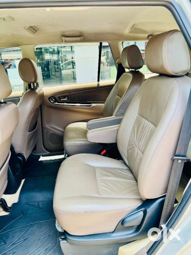 Toyota Innova 2.5 Z Diesel 7 Seater, 2015, Diesel