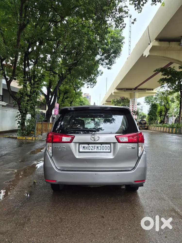 2020 Innova Crysta Auto 93000 Km With Service Record