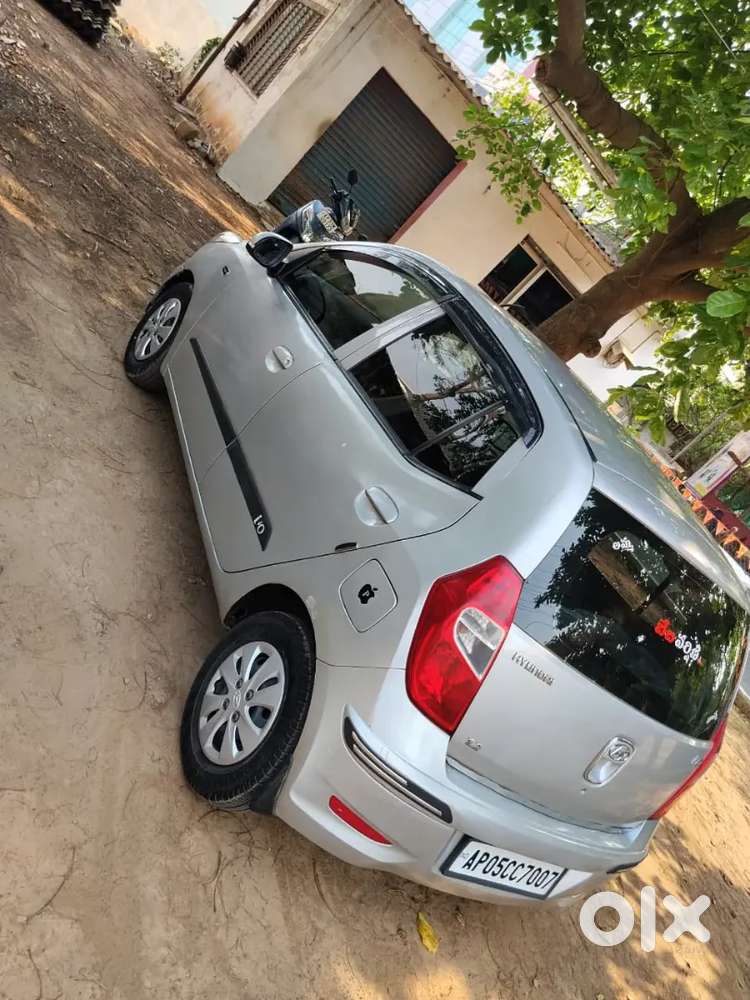 Hyundai I10 Sportz 2012 Car