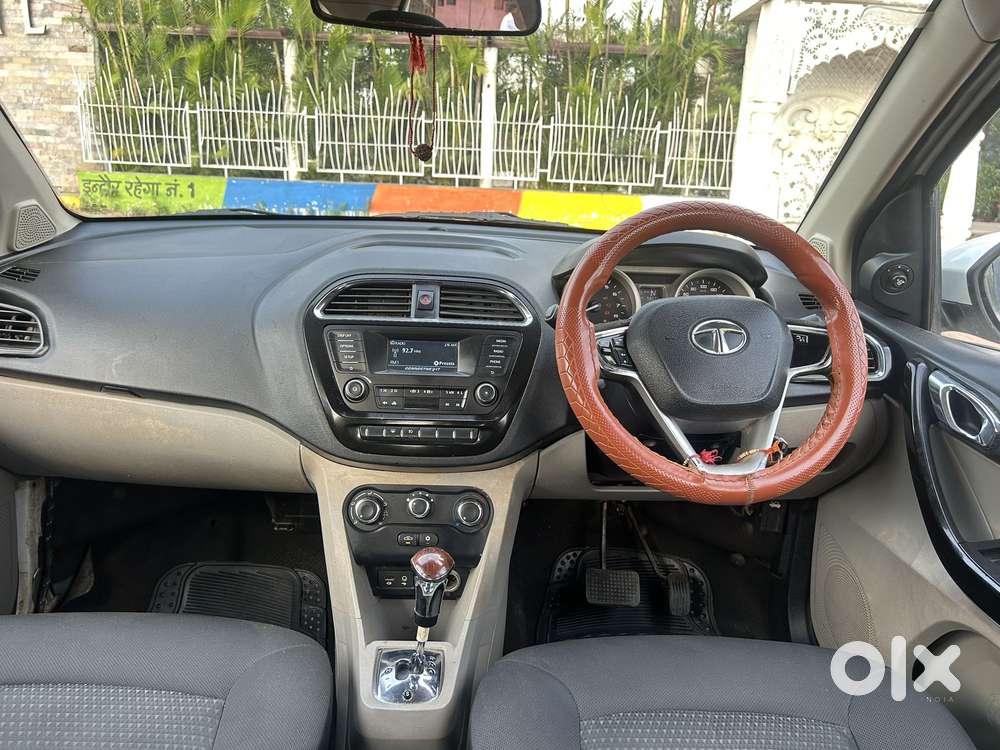 Tata Tiago Xza, 2017, Petrol