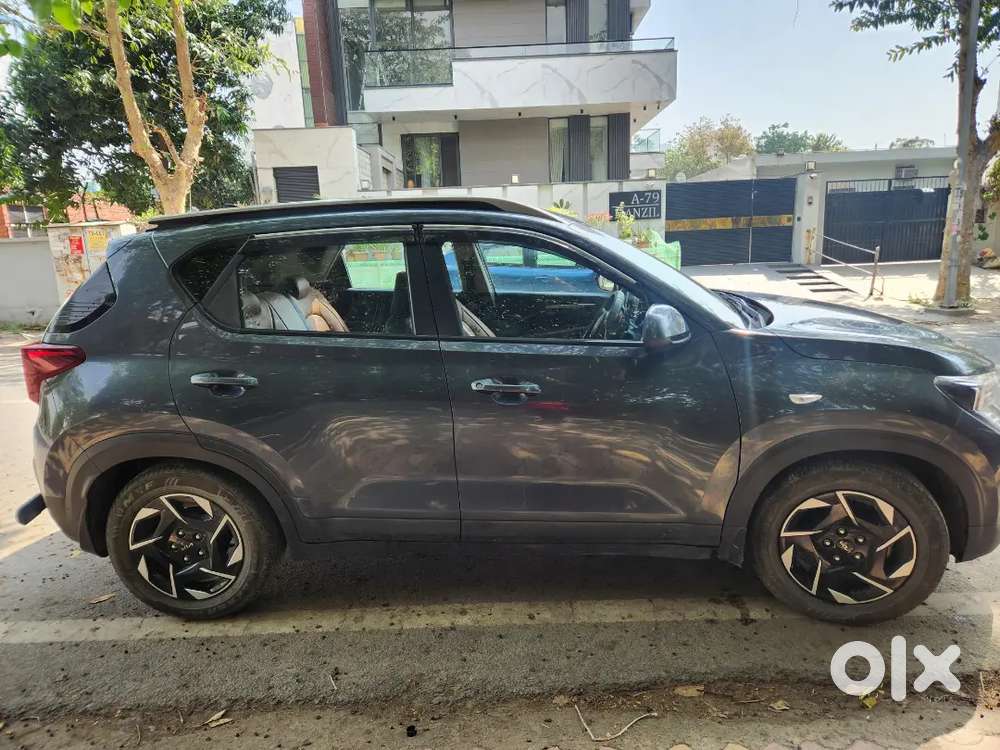 Kia Sonet 2024 Petrol 21945 Km Driven