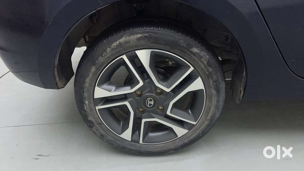 Tata Tigor Xza, 2019, Petrol