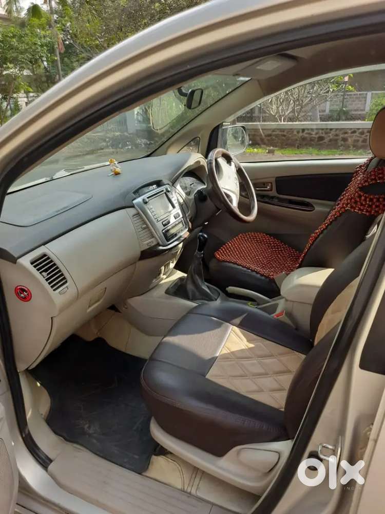 Toyota Innova 2014 Dec Diesel 150000 Km Driven