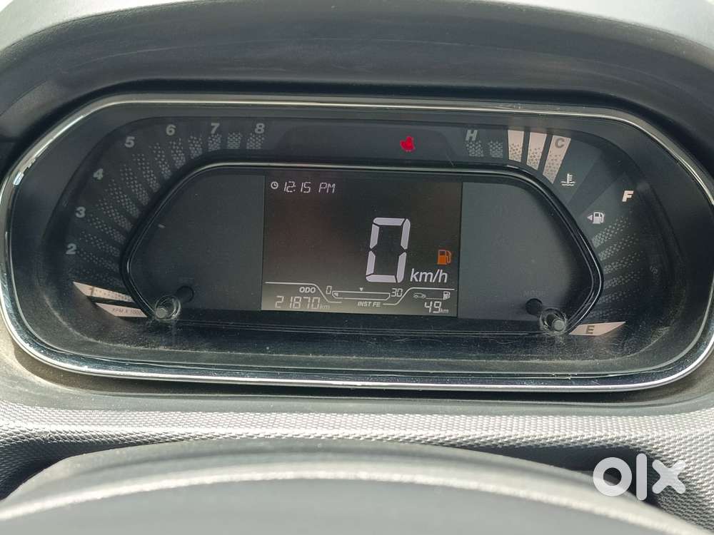 Tata Tiago, 2022, Petrol