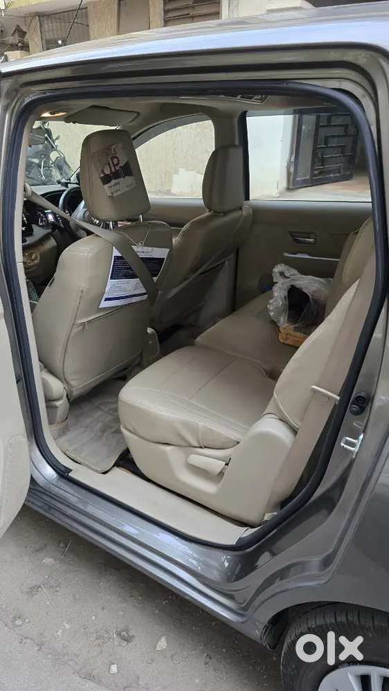 Maruti Suzuki Ertiga 2025 Cng + Petrol 33100 Km Driven