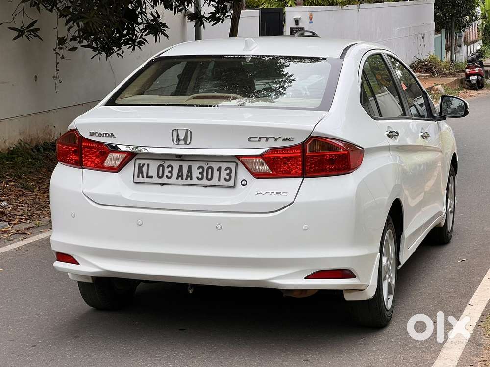 Honda City 1.5 V 4th Gen I-vtec Mt, 2016, Petrol