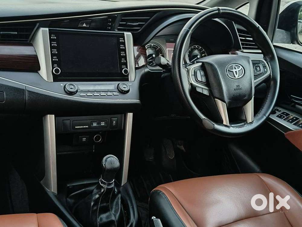 Toyota Innova Crysta [2020-ongoing] 2.4 Vx 8 Str, 2021, Diesel