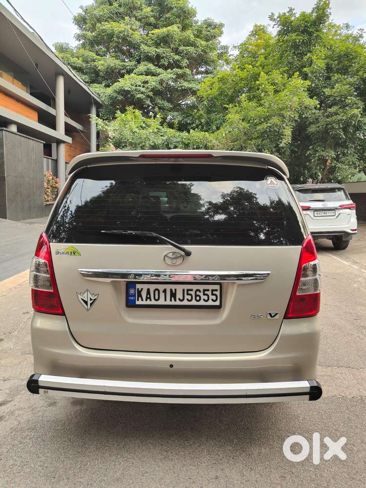 Toyota Innova 2.5 Vx 8 Str Bs-iii, 2012, Diesel