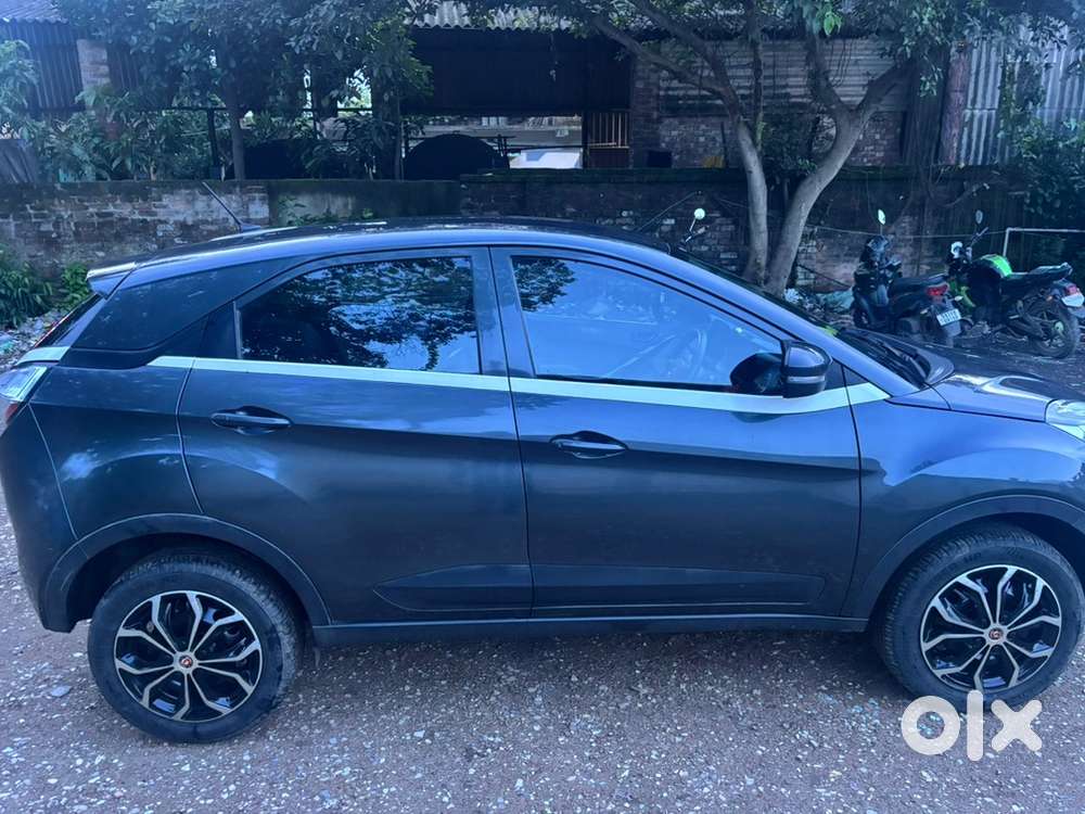Tata Nexon Petrol 2018
