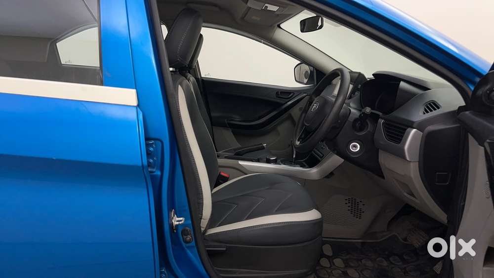 Tata Nexon 1.5 Revotorq Xma Amt (s), 2018, Petrol