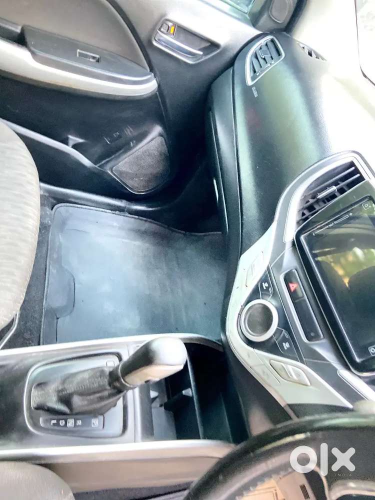 Top Model Baleno Cvt Alpha Automatic 2018 Delhi Registration.