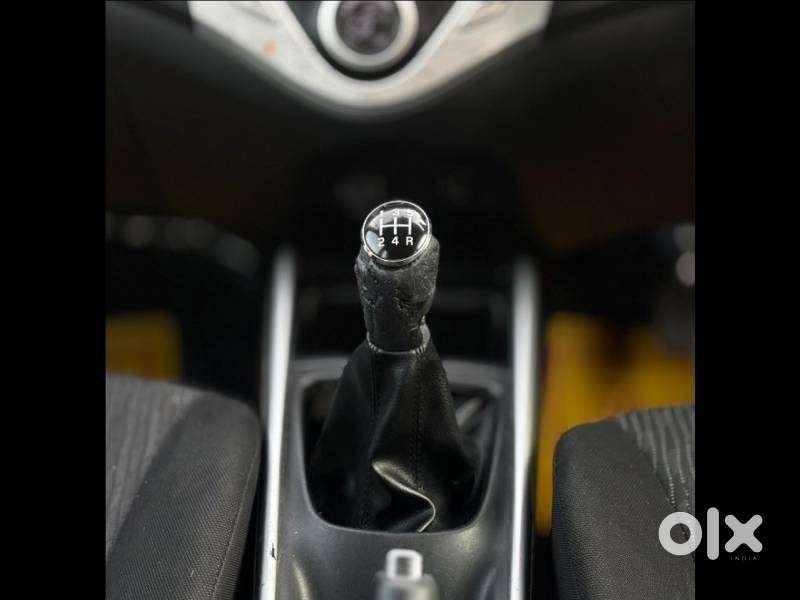 Maruti Suzuki Baleno Zeta, 2017, Petrol