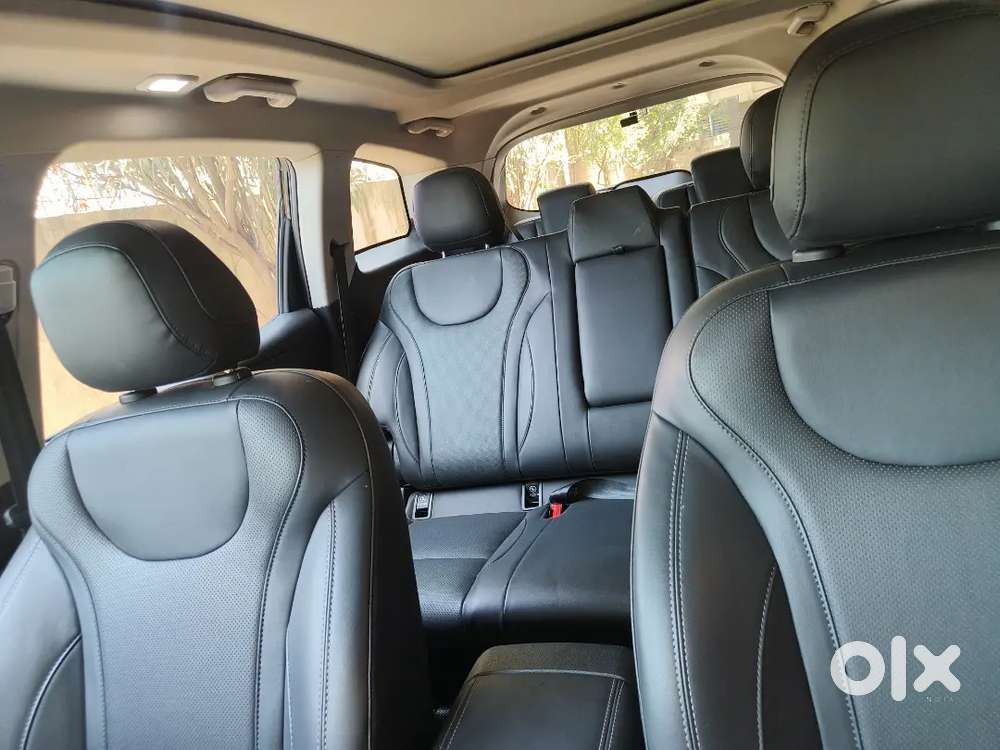 Mahindra Xuv700 2025 Diesel 8800 Km Driven