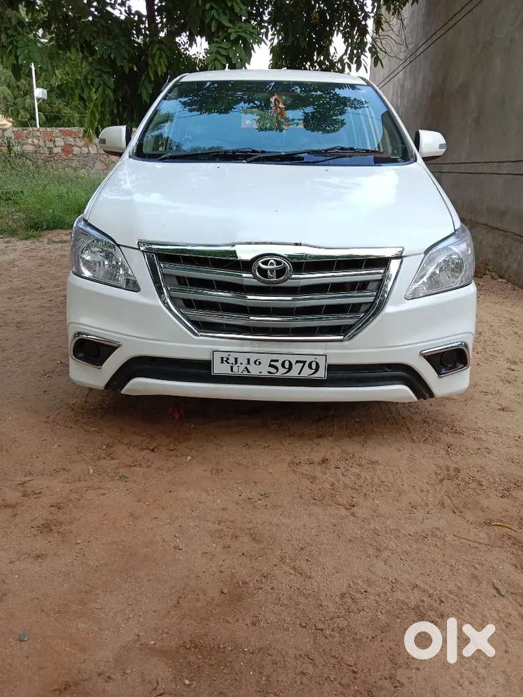 Toyota Innova 2010 Diesel 199000 Km Driven