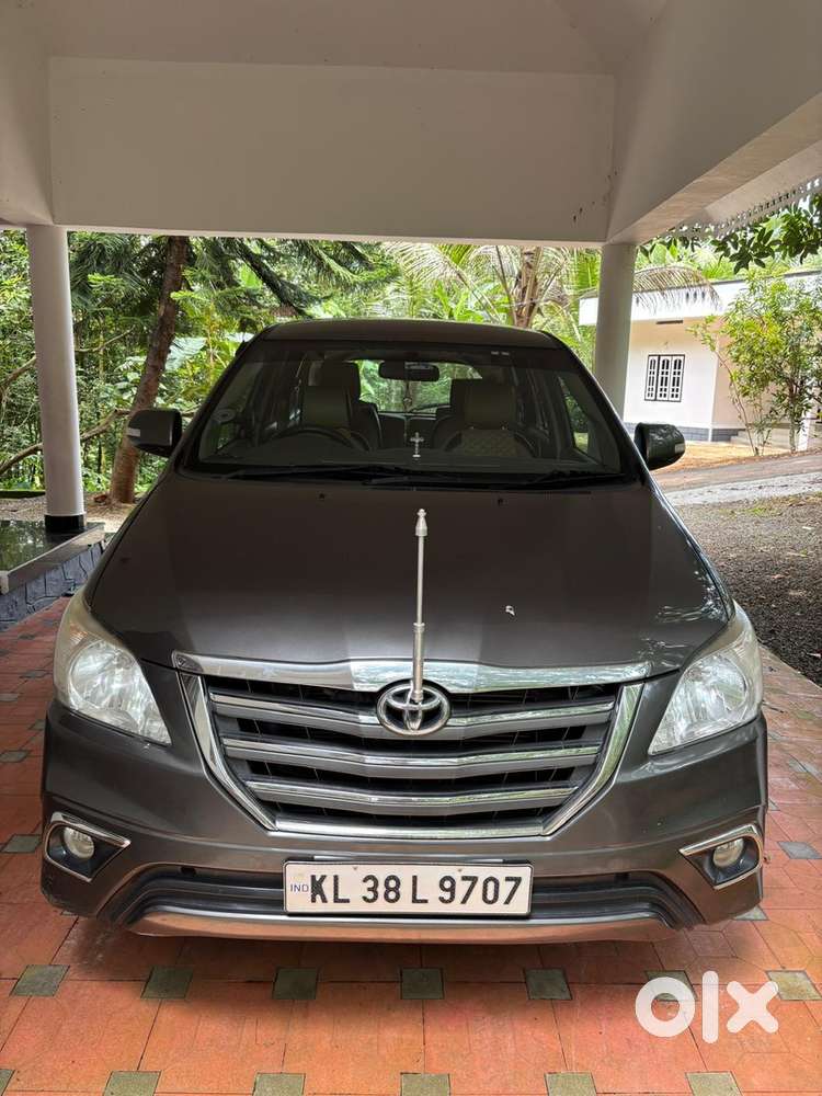 Toyota Innova Diesel 2014