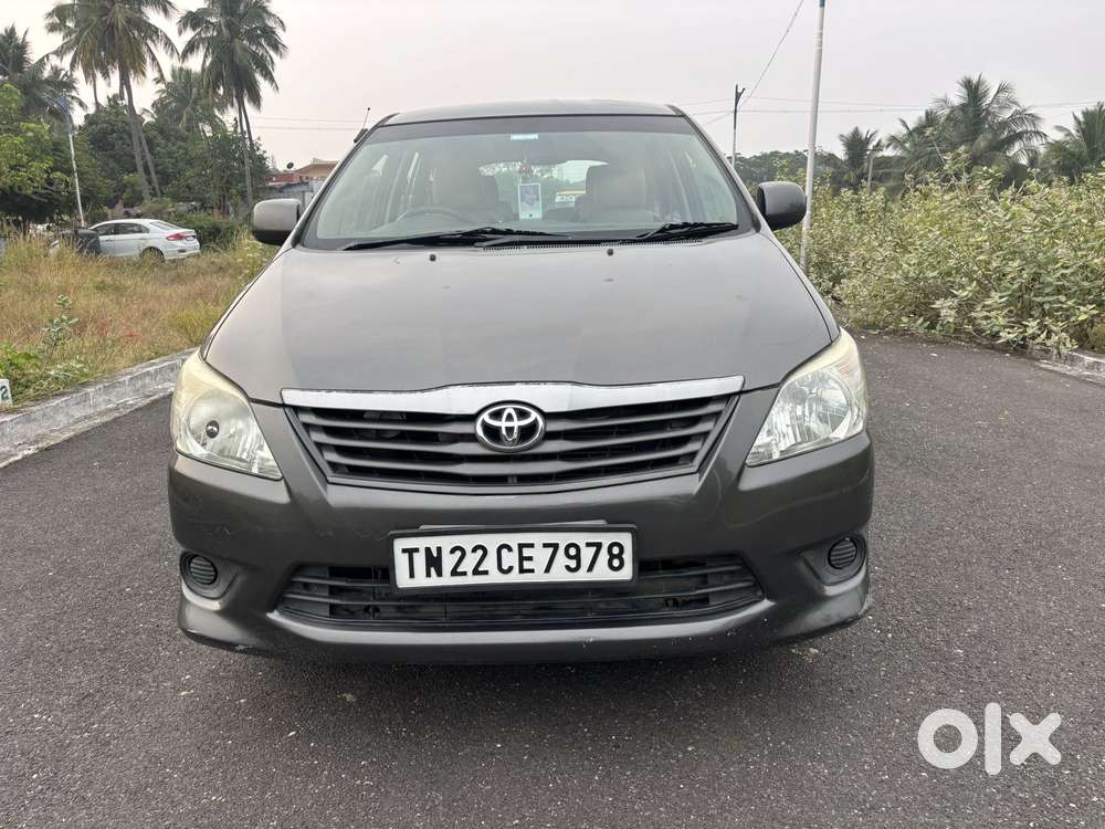 Toyota Innova 2.5 G (diesel) 8 Seater, 2012, Diesel