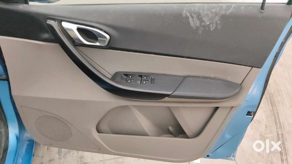 Tata Tiago 1.2 Revotron Xz, 2016, Petrol