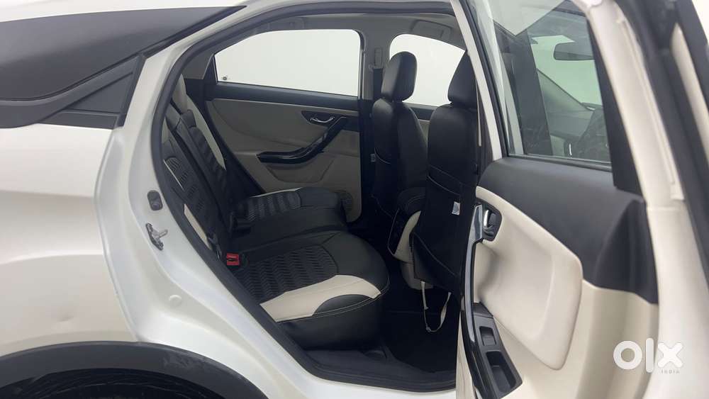 Tata Nexon 1.2 Revotron Xza Plus Hs, 2022, Petrol