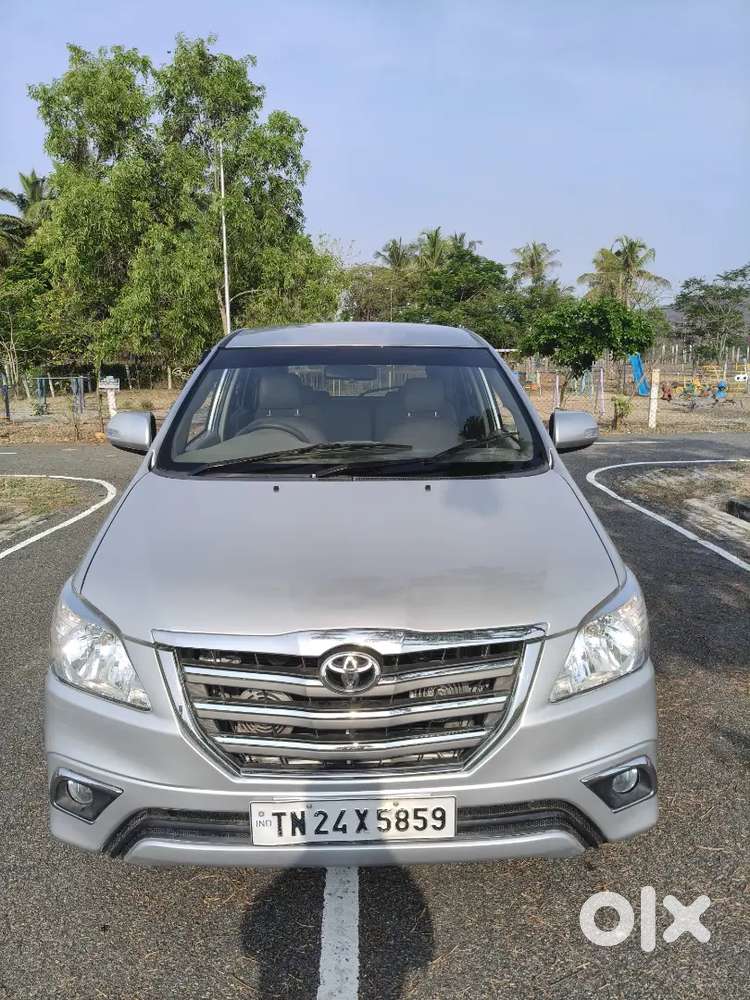 Toyota Innova 2006 Diesel 300000 Km Driven
