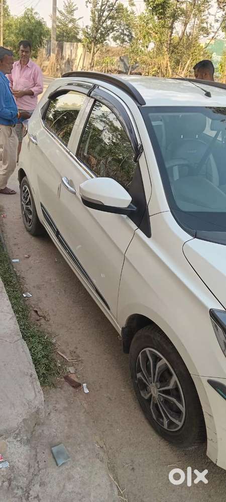 Tata Tiago 1.2 Revotron Xt (o), 2021, Petrol