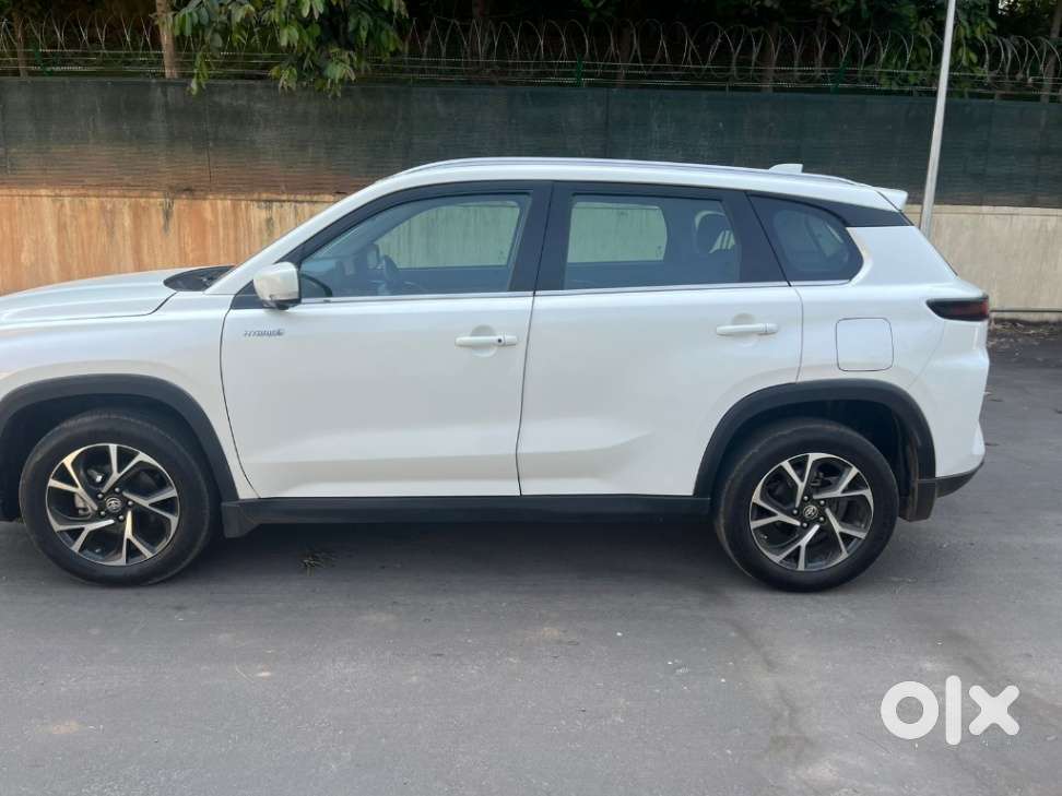 Toyota Urban Cruiser Hyryder 1.5 V Hybrid, 2023, Petrol