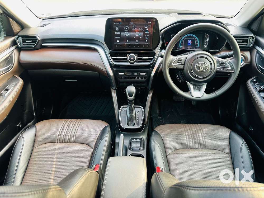 Toyota Urban Cruiser Hyryder 1.5 V Hybrid, 2024, Petrol