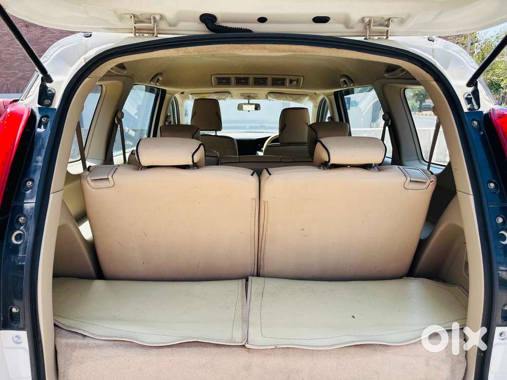 Maruti Suzuki Ertiga 2022-2023 Vxi Cng, 2022, Cng & Hybrids
