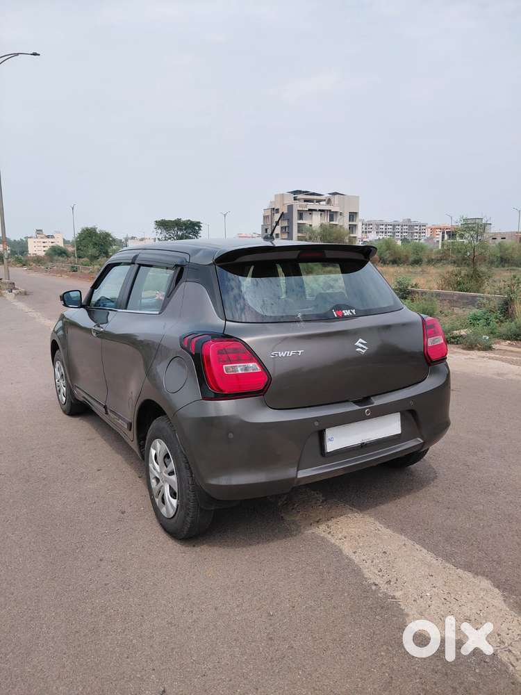 Maruti Suzuki Swift Vxi Optional, 2022, Petrol
