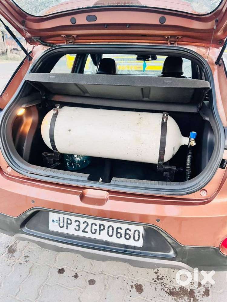 Hyundai I20 Active 1.4 Sx, 2015, Cng & Hybrids