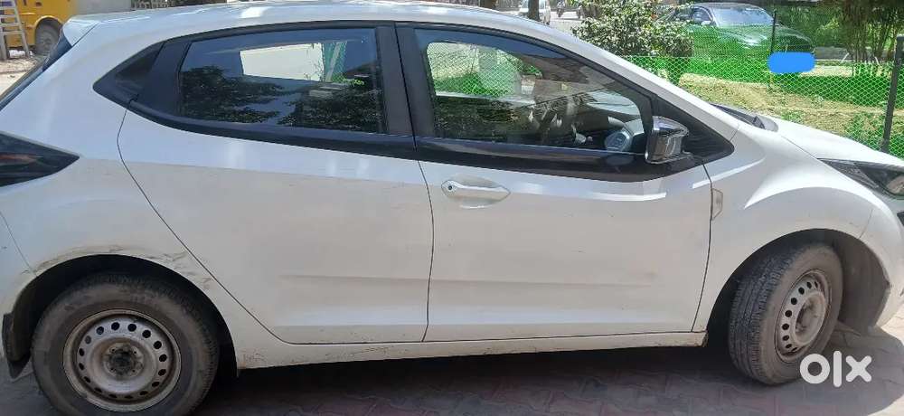 Altroz Xe Petrol Manual