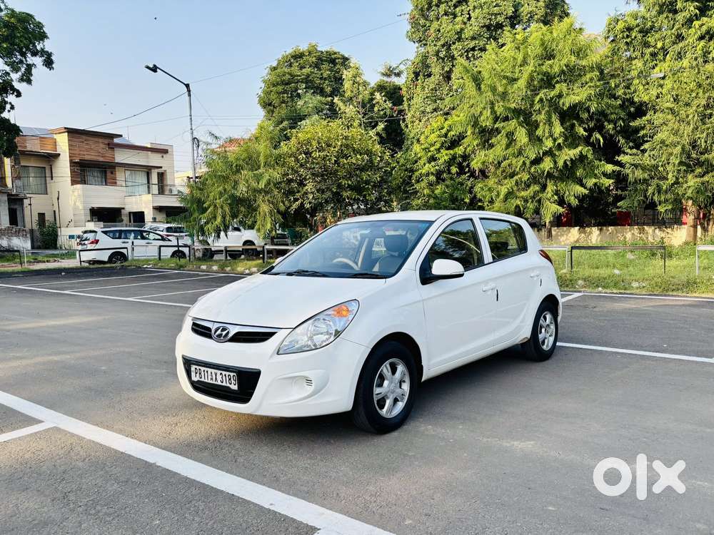 Hyundai I20 1.2 Sportz Option, 2012, Petrol