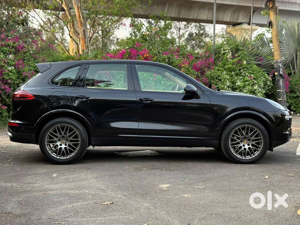 Porsche Cayenne Platinum Edition, 2018, Petrol