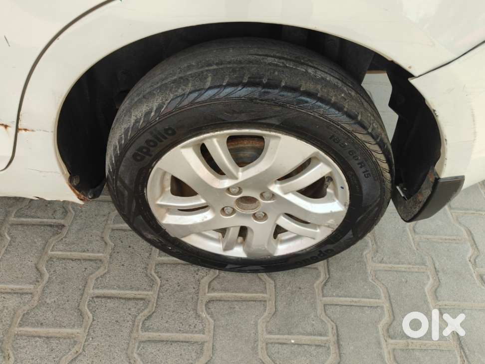 Maruti Suzuki Dzire 1.2 Zxi, 2012, Petrol