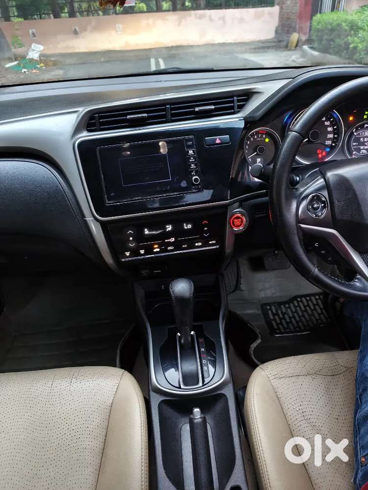 Honda City Vx 2017 Petrol Sunroof Automatic