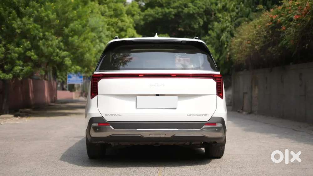 Kia Carnival Limousine 2025