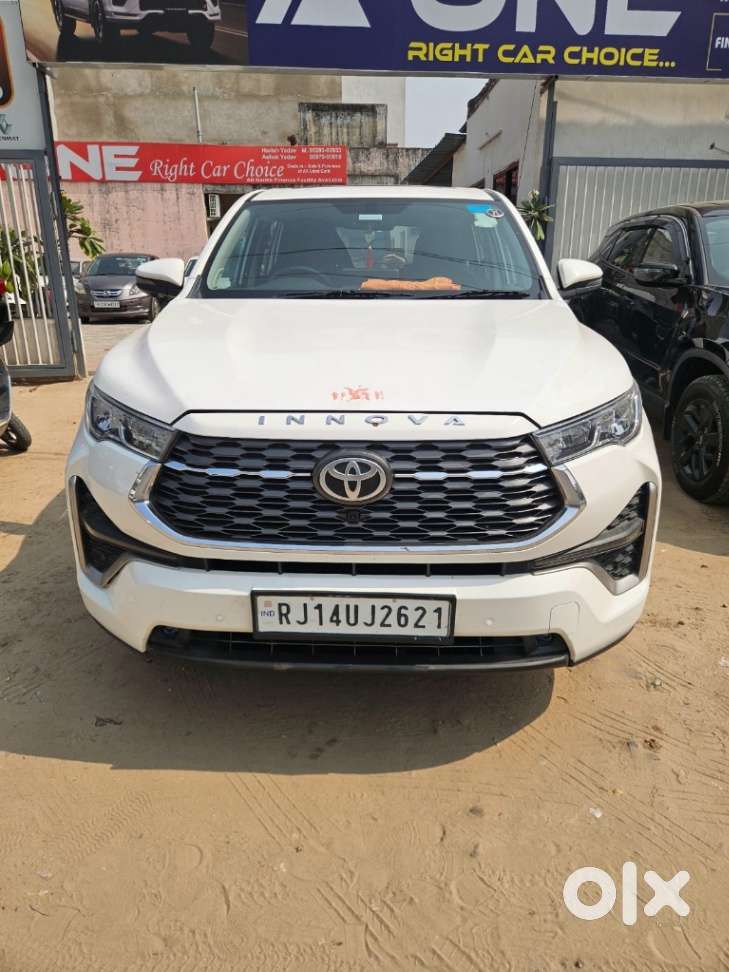 Toyota Innova Hycross, 2023, Diesel