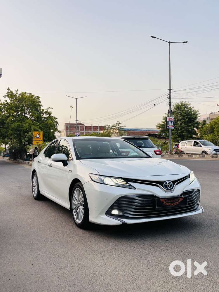 Toyota Camry 2.5 Hybrid, 2020, Petrol