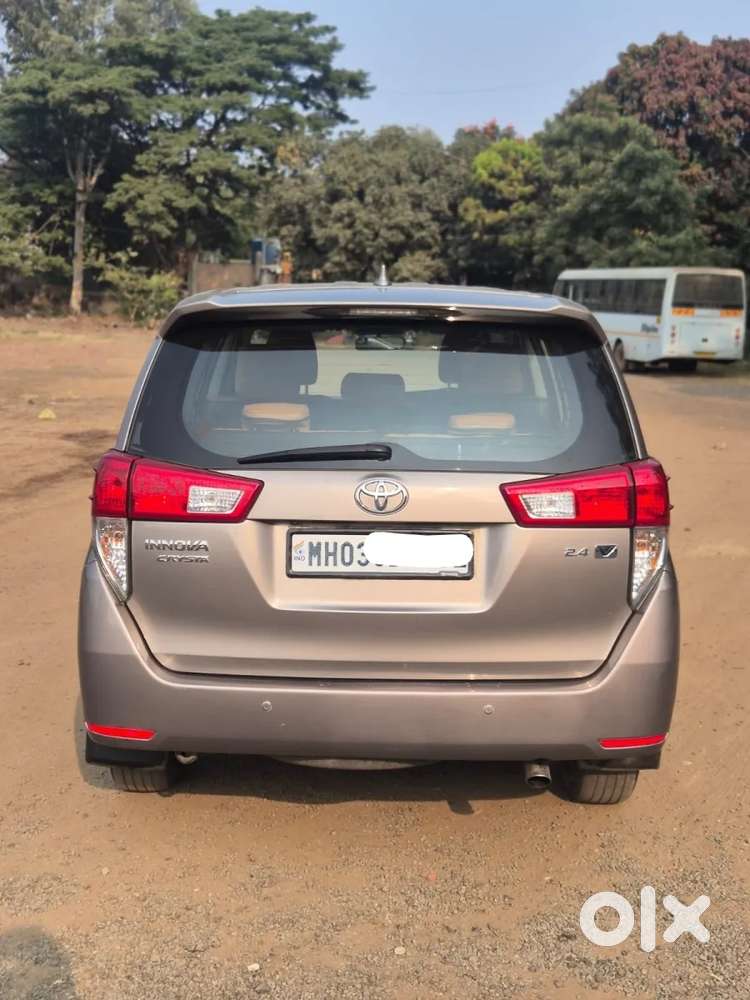 Toyota Innova Crysta [2020-ongoing] 2.4 Vx 7 Str, 2016, Diesel