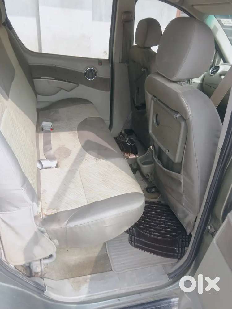 Mahindra Quanto 1.5 C6 2012