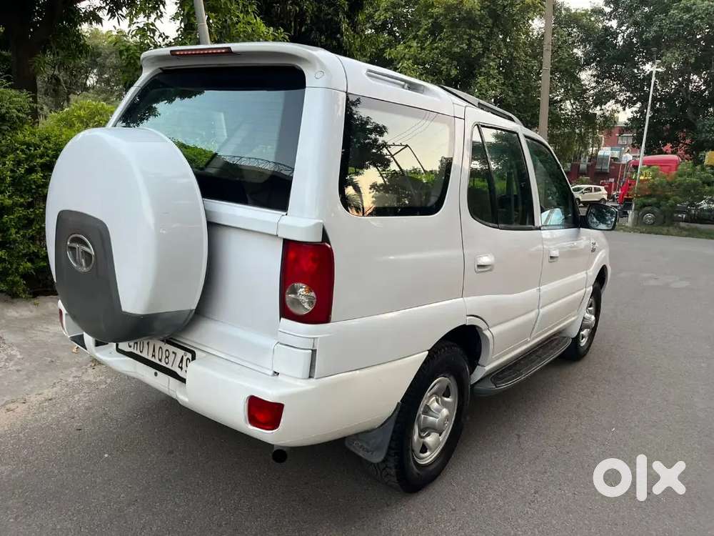 Tata Safari 2013 Diesel 92009 Km Driven