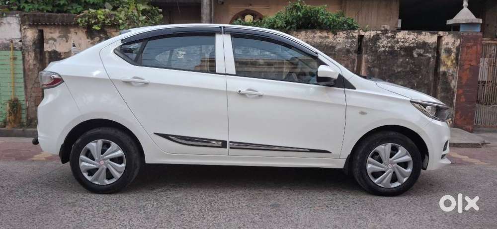 Tata Tigor, 2022, Petrol