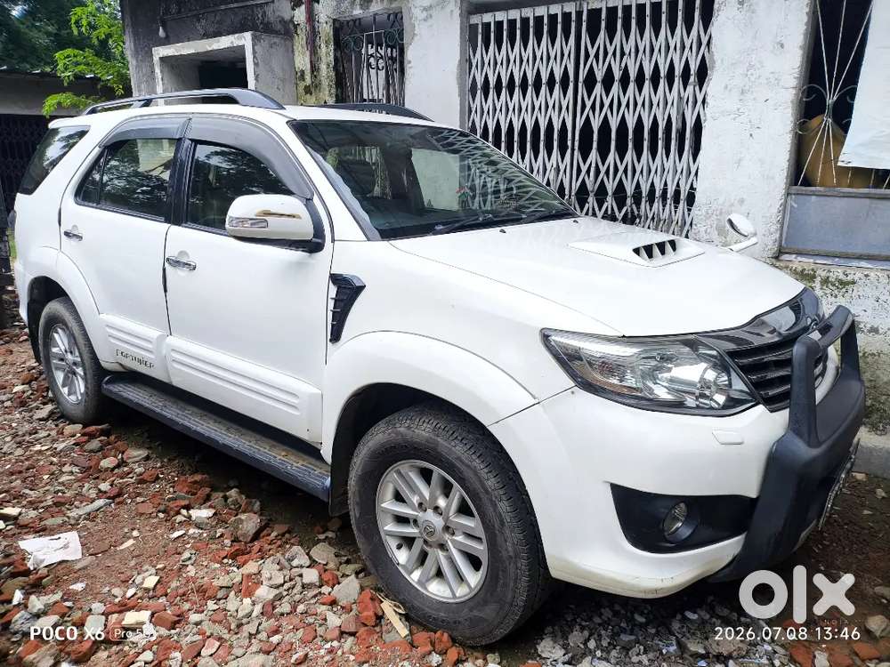 Toyota Fortuner 3.0 D-4d Automatic 2015 Model