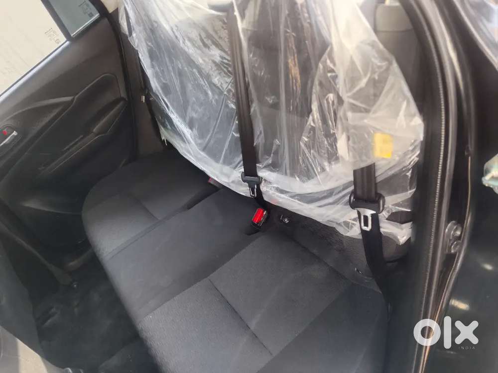 Maruti Suzuki Swift 2026 Cng & Hybrids 7900 Km Driven