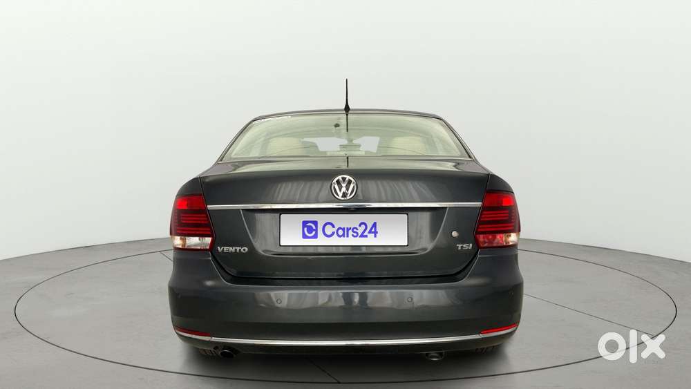 Volkswagen Vento 1.2 Tsi Highline Plus At, 2017, Petrol